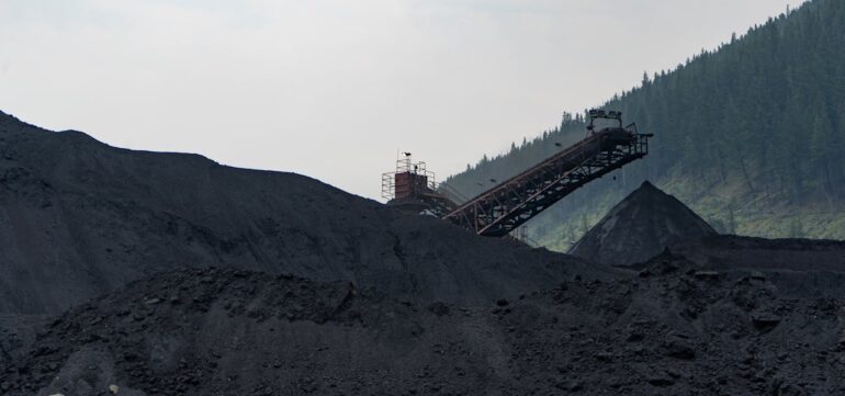 Reliable Coal Supplier & Dealer - High-Quality Coal